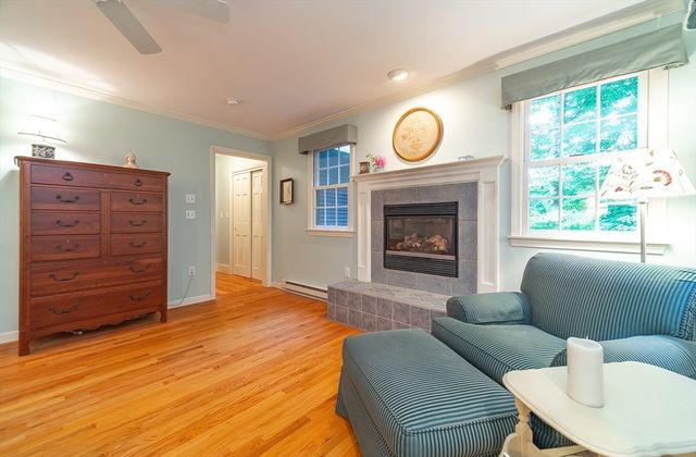 84 Greenwich Rd, East Longmeadow, MA 01028