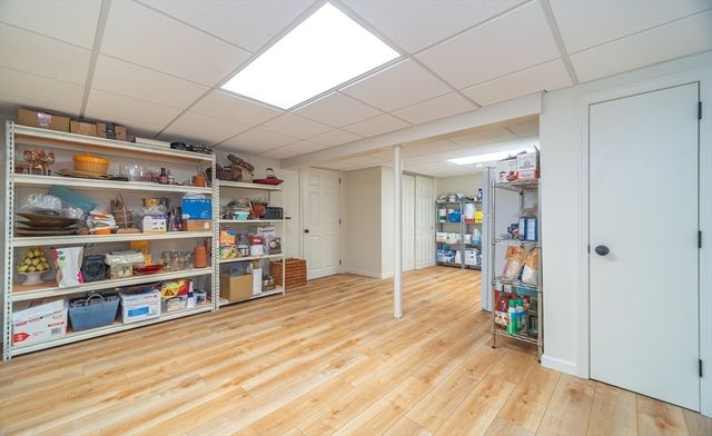84 Greenwich Rd, East Longmeadow, MA 01028