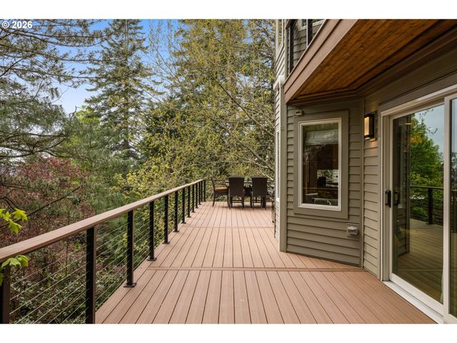 1727 Sw WESTWOOD Dr, Portland, OR 97239