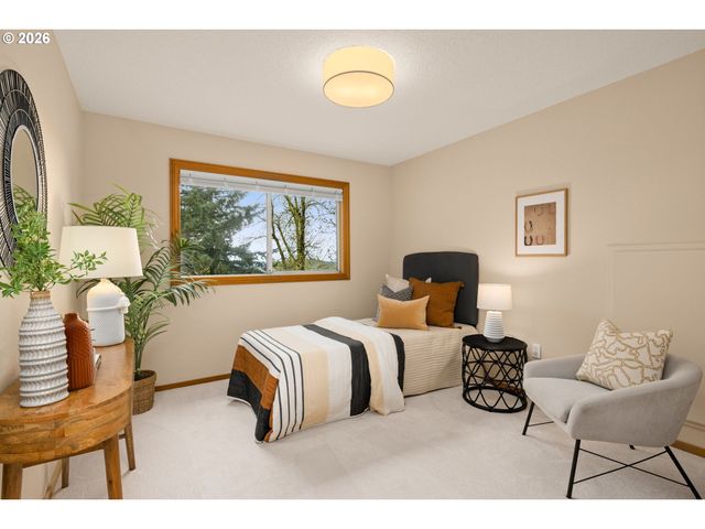 1727 Sw WESTWOOD Dr, Portland, OR 97239