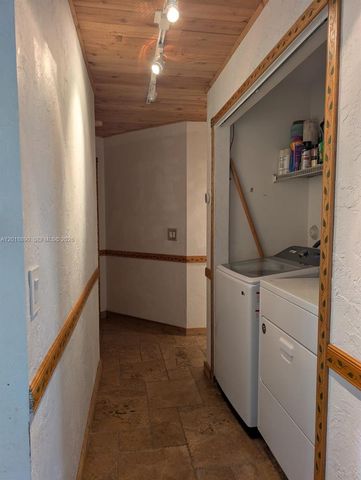 2608 NW 79th Avenue, Margate, FL 33063