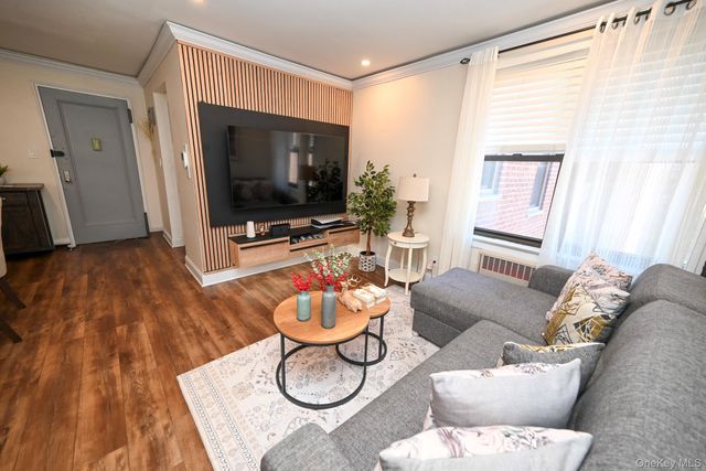 112-25 34th Avenue 3A, Corona, NY 11368