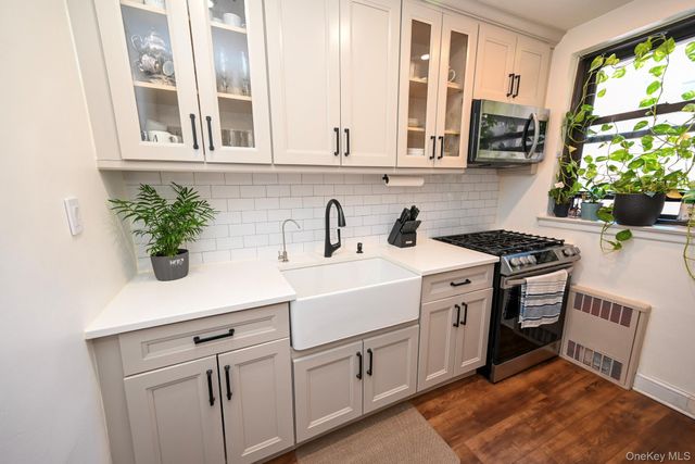 112-25 34th Avenue 3A, Corona, NY 11368