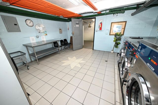 112-25 34th Avenue 3A, Corona, NY 11368