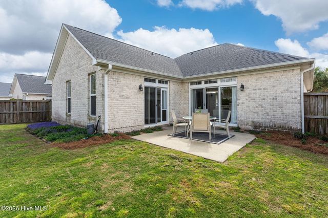 1142 Garden Club Way, Leland, NC 28451