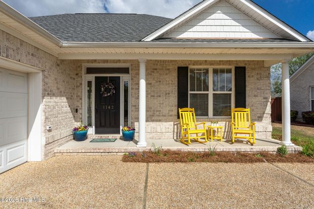 1142 Garden Club Way, Leland, NC 28451