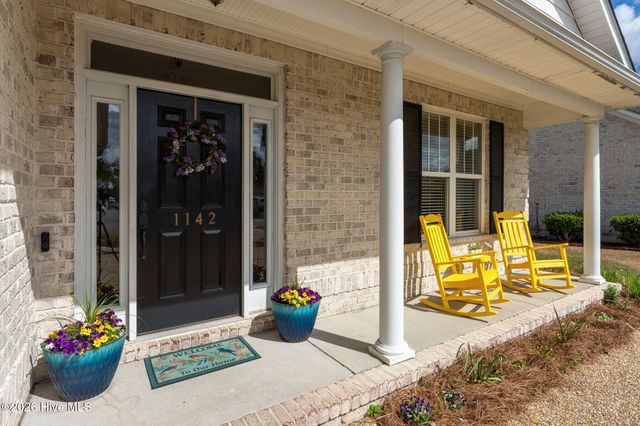 1142 Garden Club Way, Leland, NC 28451