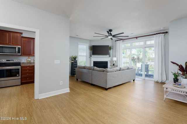 1142 Garden Club Way, Leland, NC 28451