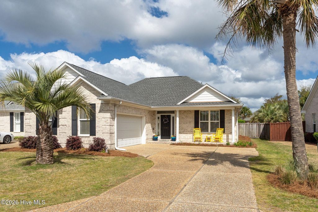 1142 Garden Club Way, Leland, NC 28451