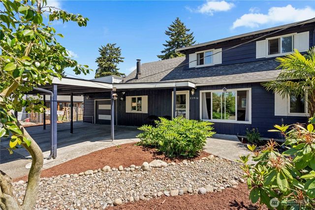 25916 18th Avenue S, Des Moines, WA 98198