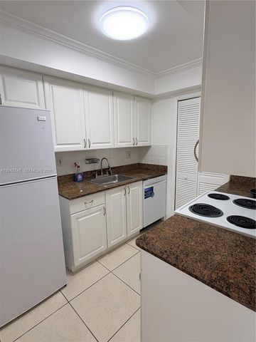 17600 NW 68th Avenue B2004, Hialeah, FL 33015