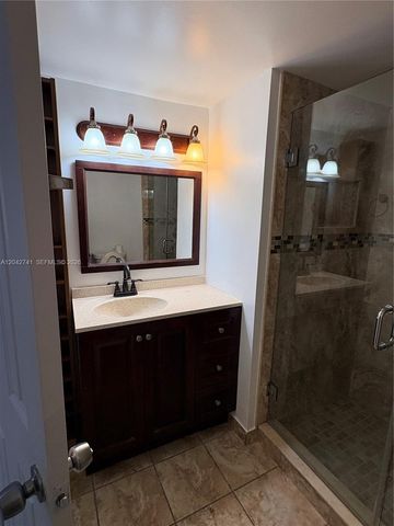 17600 NW 68th Avenue B2004, Hialeah, FL 33015