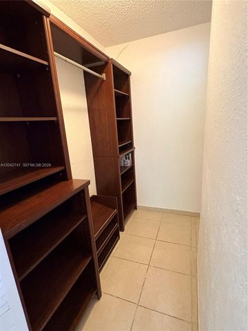 17600 NW 68th Avenue B2004, Hialeah, FL 33015