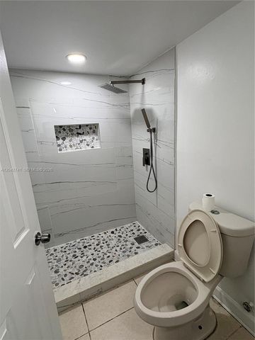 17600 NW 68th Avenue B2004, Hialeah, FL 33015