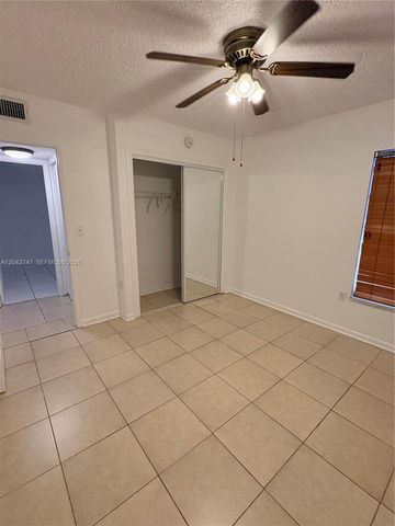 17600 NW 68th Avenue B2004, Hialeah, FL 33015
