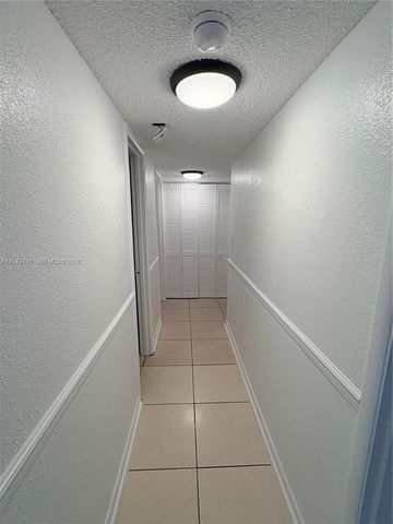 17600 NW 68th Avenue B2004, Hialeah, FL 33015