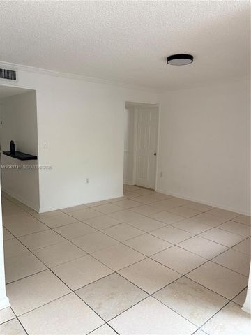 17600 NW 68th Avenue B2004, Hialeah, FL 33015