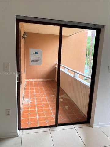 17600 NW 68th Avenue B2004, Hialeah, FL 33015