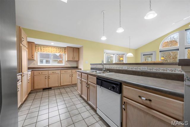 519 Galway Drive 10A, O'fallon, MO 63366