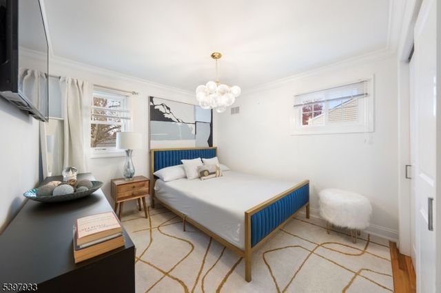 545 Livingston Rd, Linden City, NJ 07036