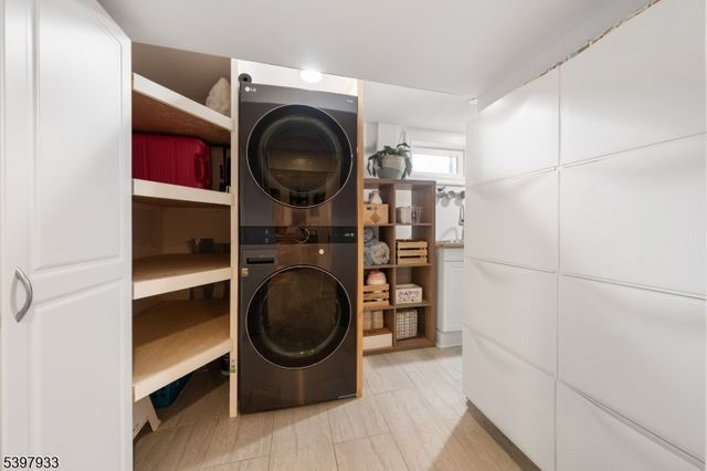 545 Livingston Rd, Linden City, NJ 07036