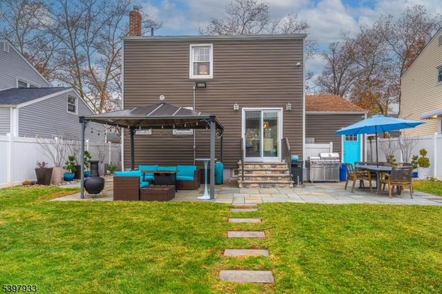 545 Livingston Rd, Linden City, NJ 07036