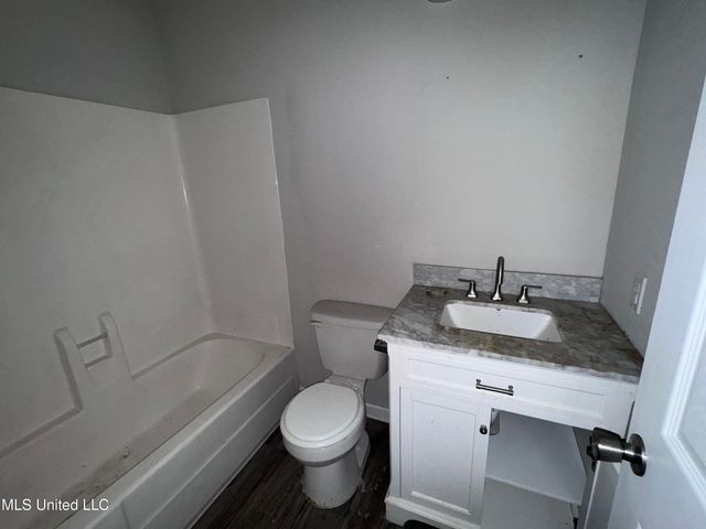 111 B N Bent Creek Circle, Brandon, MS 39047
