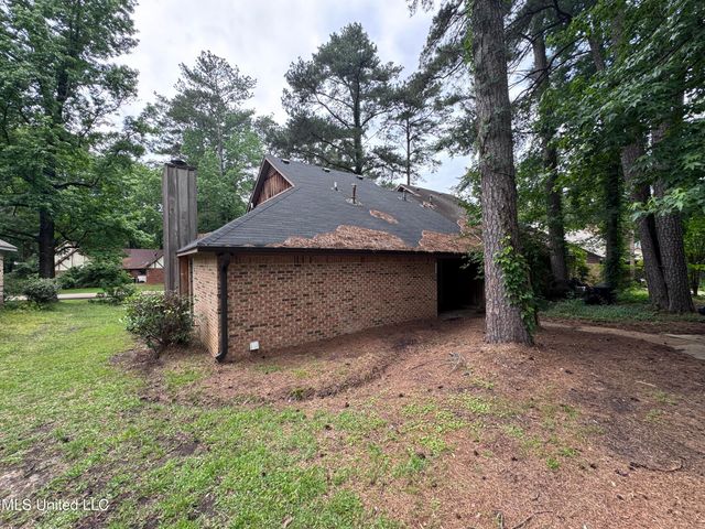 111 B N Bent Creek Circle, Brandon, MS 39047