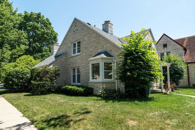 2847 N 67th STREET, Milwaukee, WI 53210