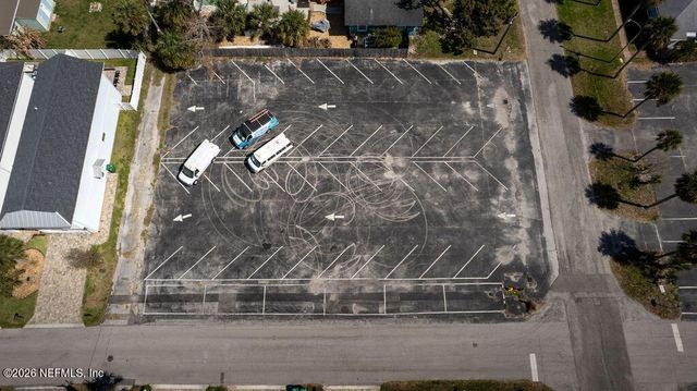 435 3RD Avenue N, Jacksonville Beach, FL 32250