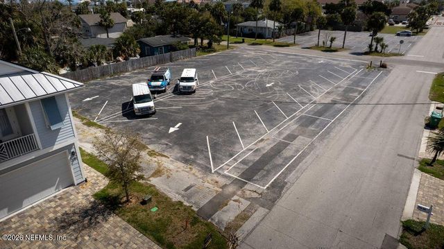 435 3RD Avenue N, Jacksonville Beach, FL 32250