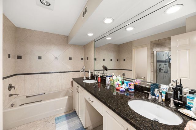 3350 Mccue Road 2302, Houston, TX 77056