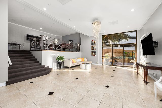 3350 Mccue Road 2302, Houston, TX 77056