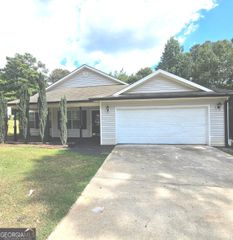117 Crestwood Circle, Centerville, GA 31028