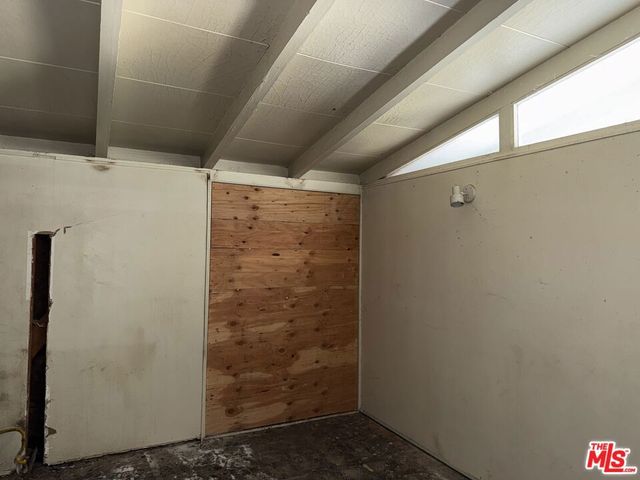 7716 Grove Street, Tujunga, CA 91042