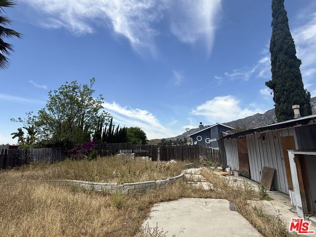 7716 Grove Street, Tujunga, CA 91042