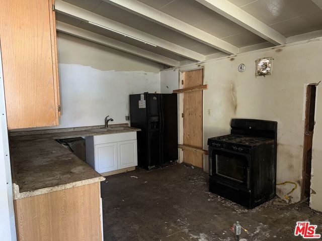 7716 Grove Street, Tujunga, CA 91042