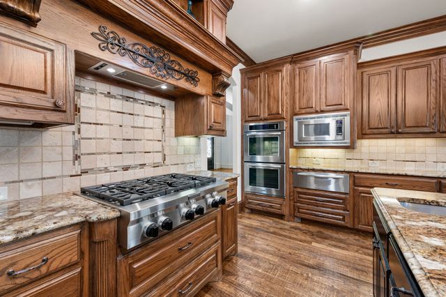 2404 Arbor Gate Lane, Colleyville, TX 76034