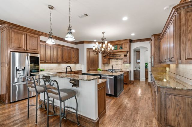 2404 Arbor Gate Lane, Colleyville, TX 76034