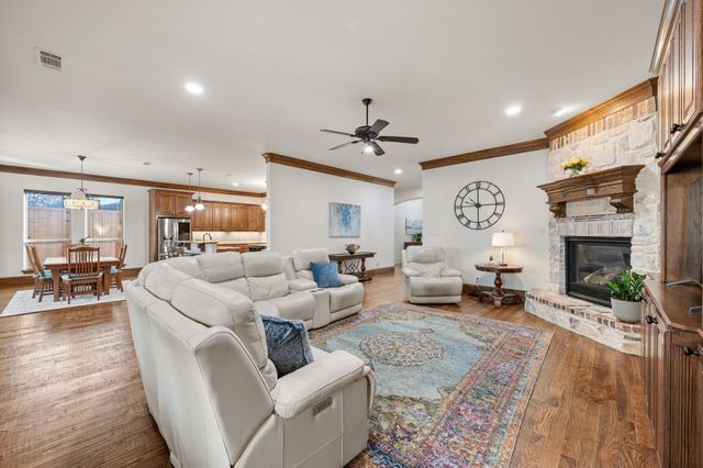 2404 Arbor Gate Lane, Colleyville, TX 76034