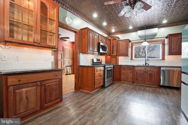 436 WHEELER ST, Pottsville, PA 17901