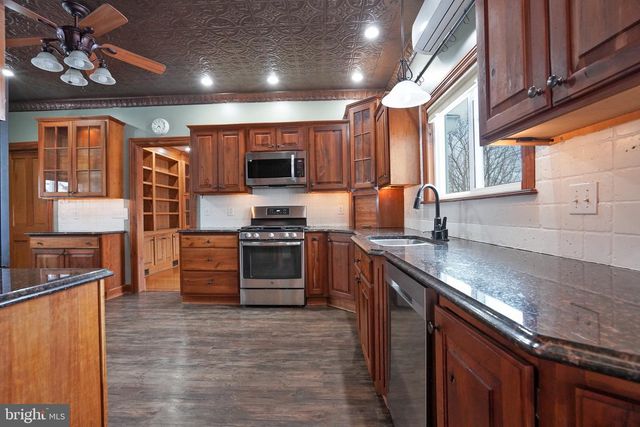 436 WHEELER ST, Pottsville, PA 17901