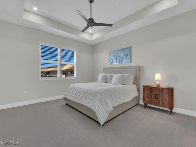 233 Indies DR E 201, Naples, FL 34114