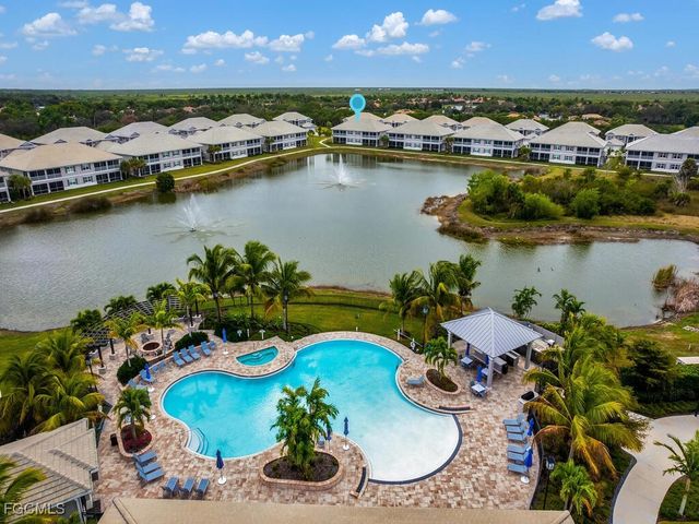 233 Indies DR E 201, Naples, FL 34114