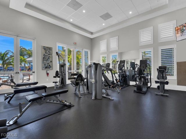233 Indies DR E 201, Naples, FL 34114