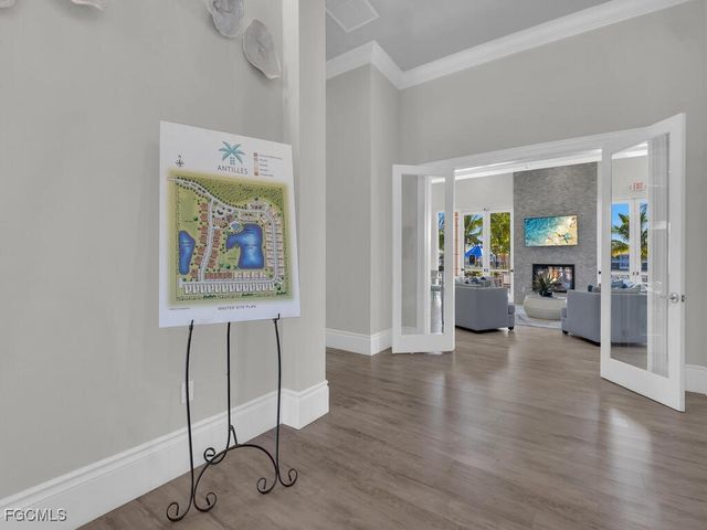 233 Indies DR E 201, Naples, FL 34114