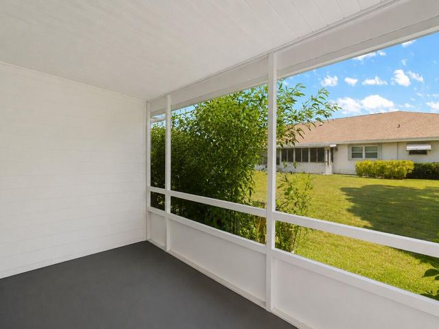 1212 S LAKES END Drive C, Fort Pierce, FL 34982