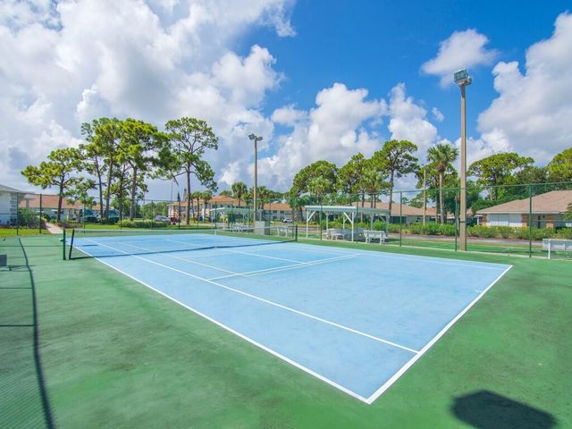 1212 S LAKES END Drive C, Fort Pierce, FL 34982