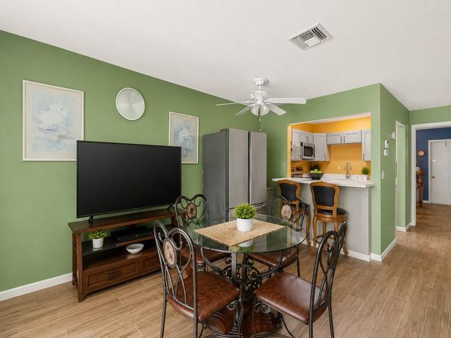 1212 S LAKES END Drive C, Fort Pierce, FL 34982