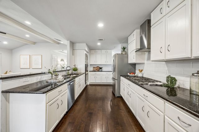 15935 Longvista Drive, Dallas, TX 75248